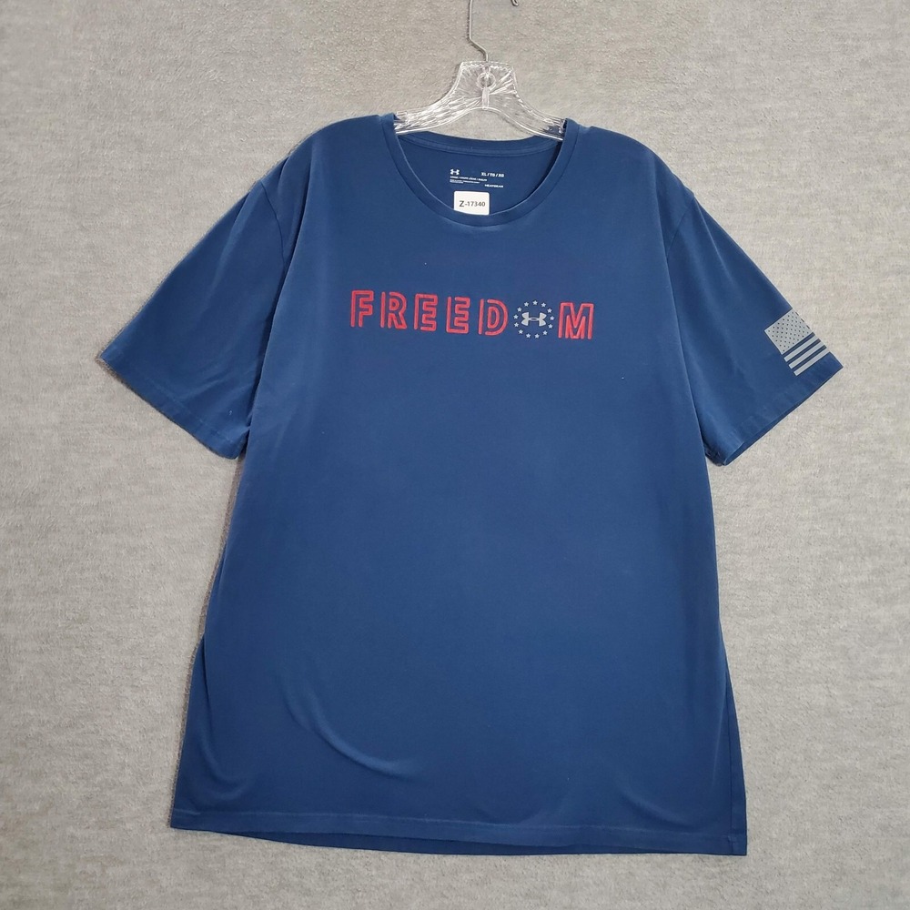 Under Armour Men Shirtโ XL Blue Logo Freedom Flag Graphic HeatGear Loose Fit Tee